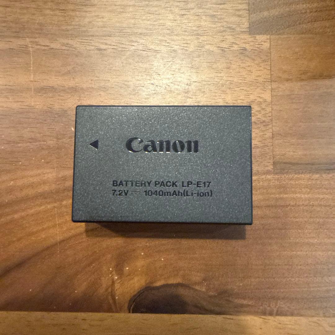 CANON EOS R10 レンズキット　18-150mm