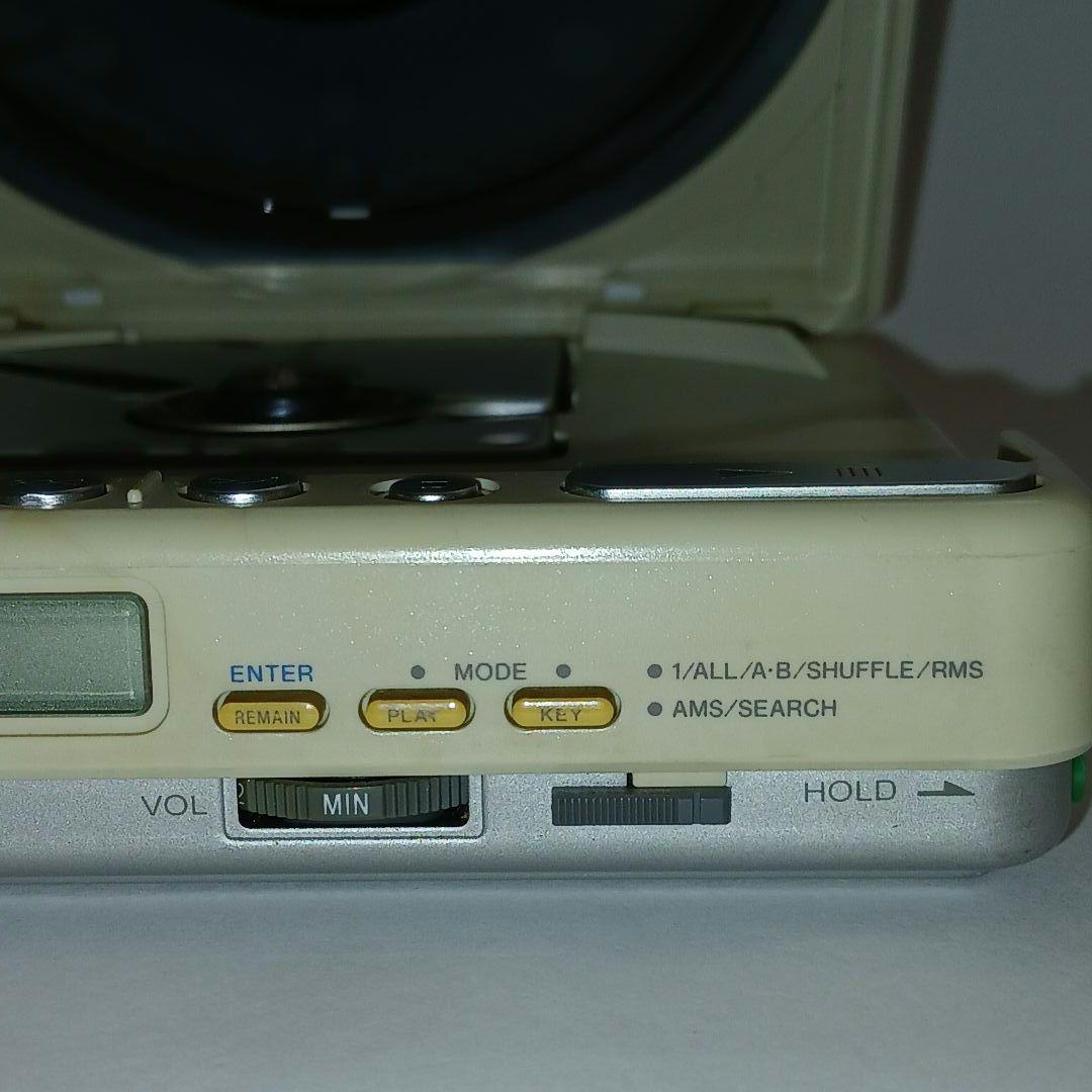 SONY ソニー Discman ディスクマン D-40 白色 【希少品】現状品