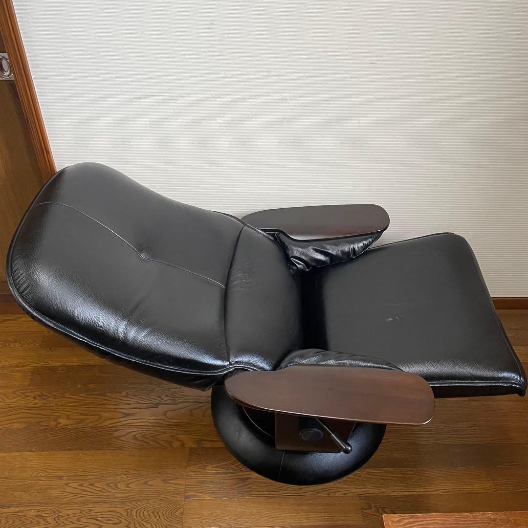 ★美品　カリモク　本革　リクライニングチェア　ブラック　デスクチェア　回転チェア