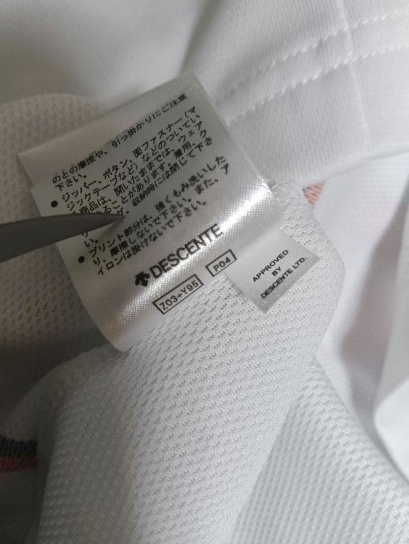 【激レア・美品】 FC東京 ネイサン・バーンズ サイン入り2016Aユニフォーム