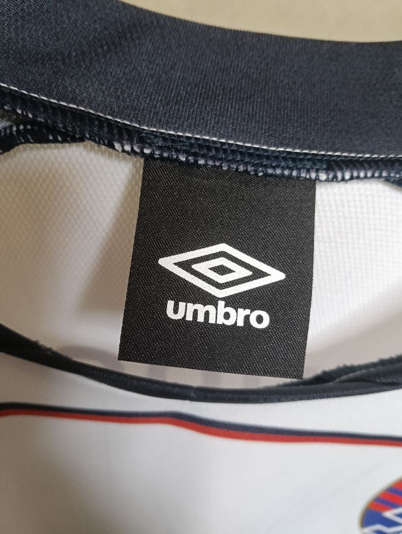 【激レア・美品】 FC東京 ネイサン・バーンズ サイン入り2016Aユニフォーム