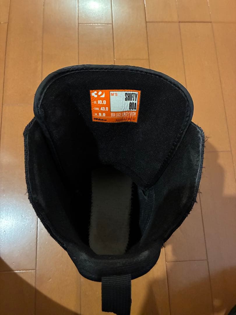 男性用スノーボードブーツ thirty two Shifty BOA