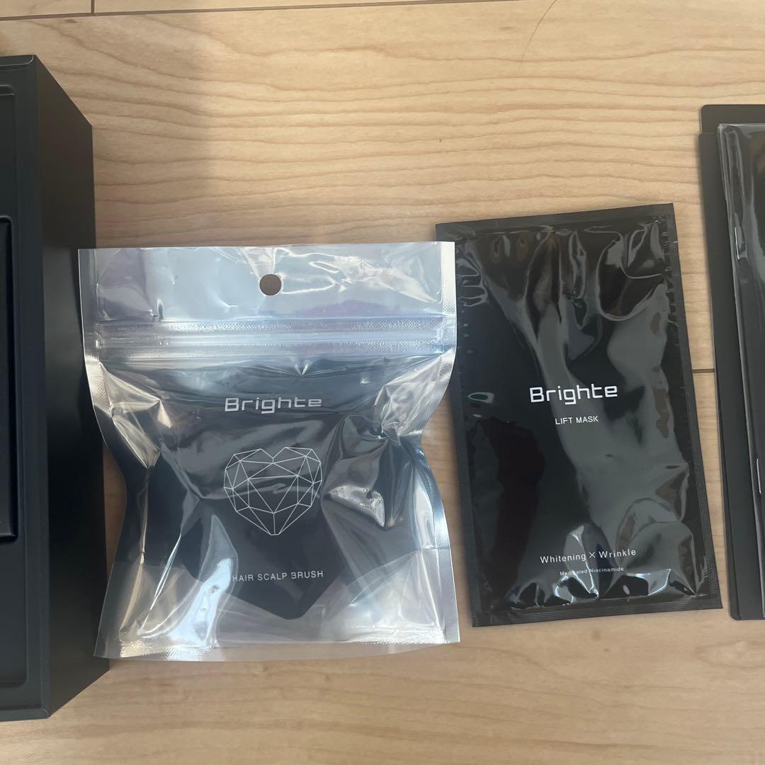 【ほぼ新品】Brighte ブライト エレキリフト 美顔器 フルセット