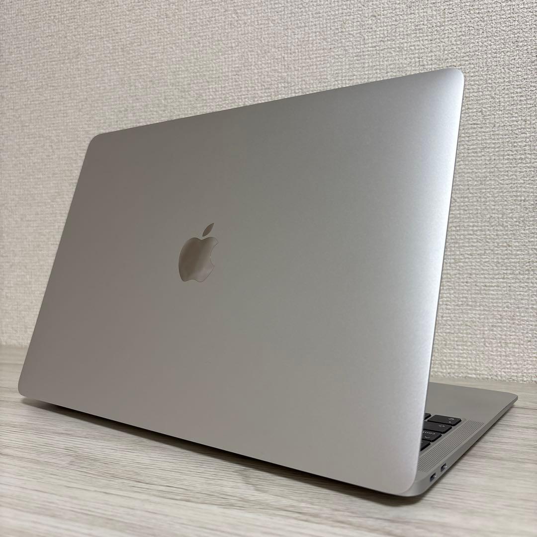 MacBook Air 13インチ M1 16GB 512GB