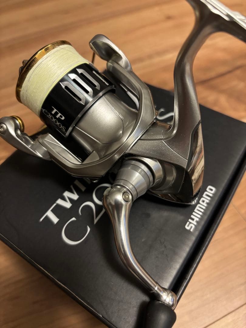シマノ　ツインパワー　C2000HGS