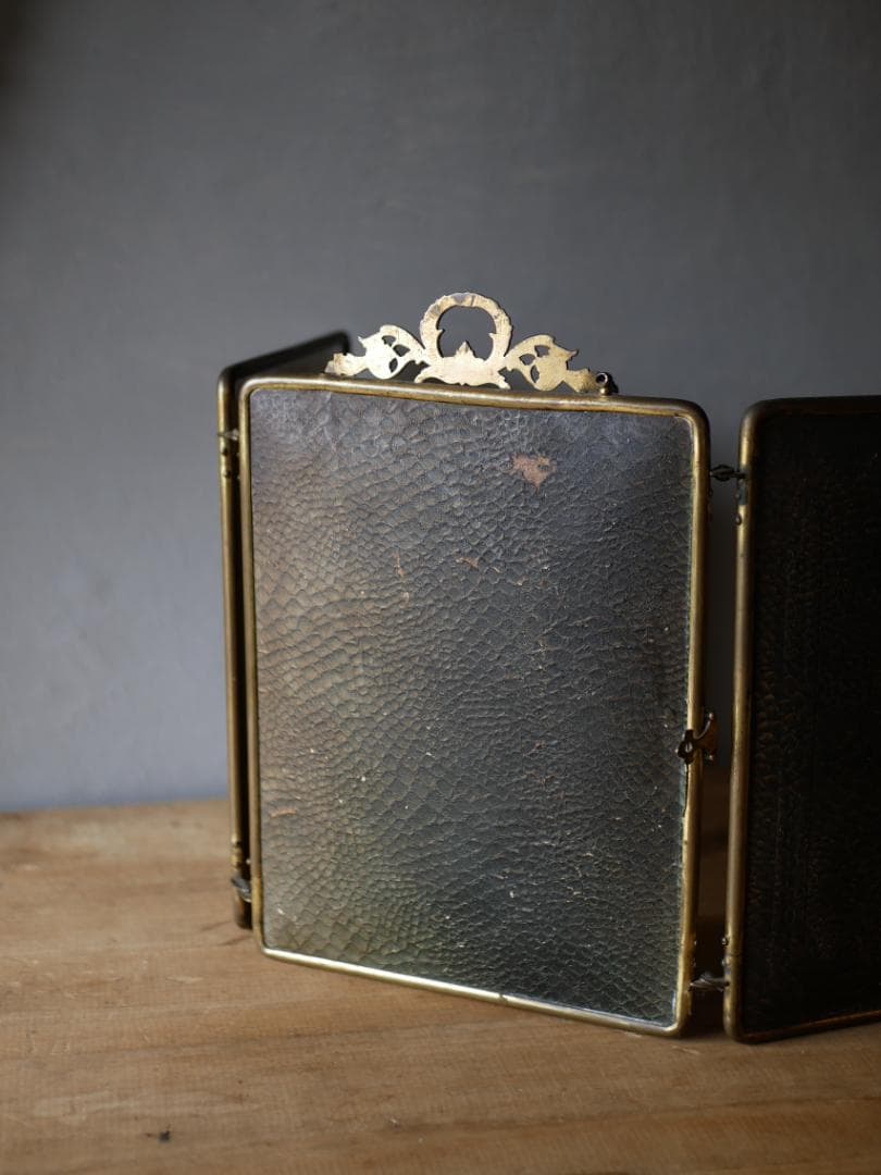 貴婦人のミラー　蛇革　三面鏡　フランスアンティーク　アンティークのある暮らし