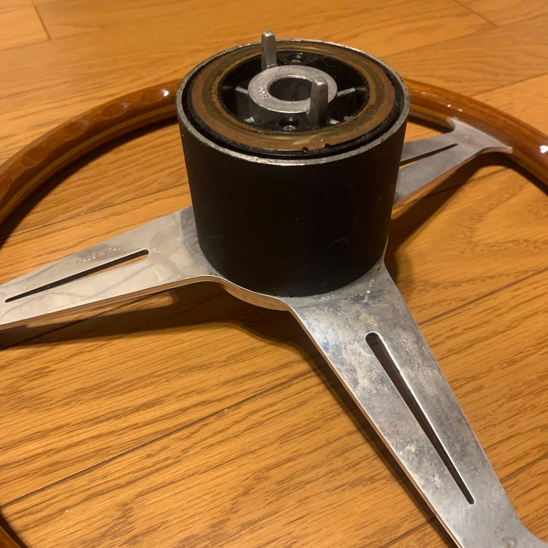 美品ナルディNardi ウッドハンドル34cm ボス付きDATSUN日産サニー