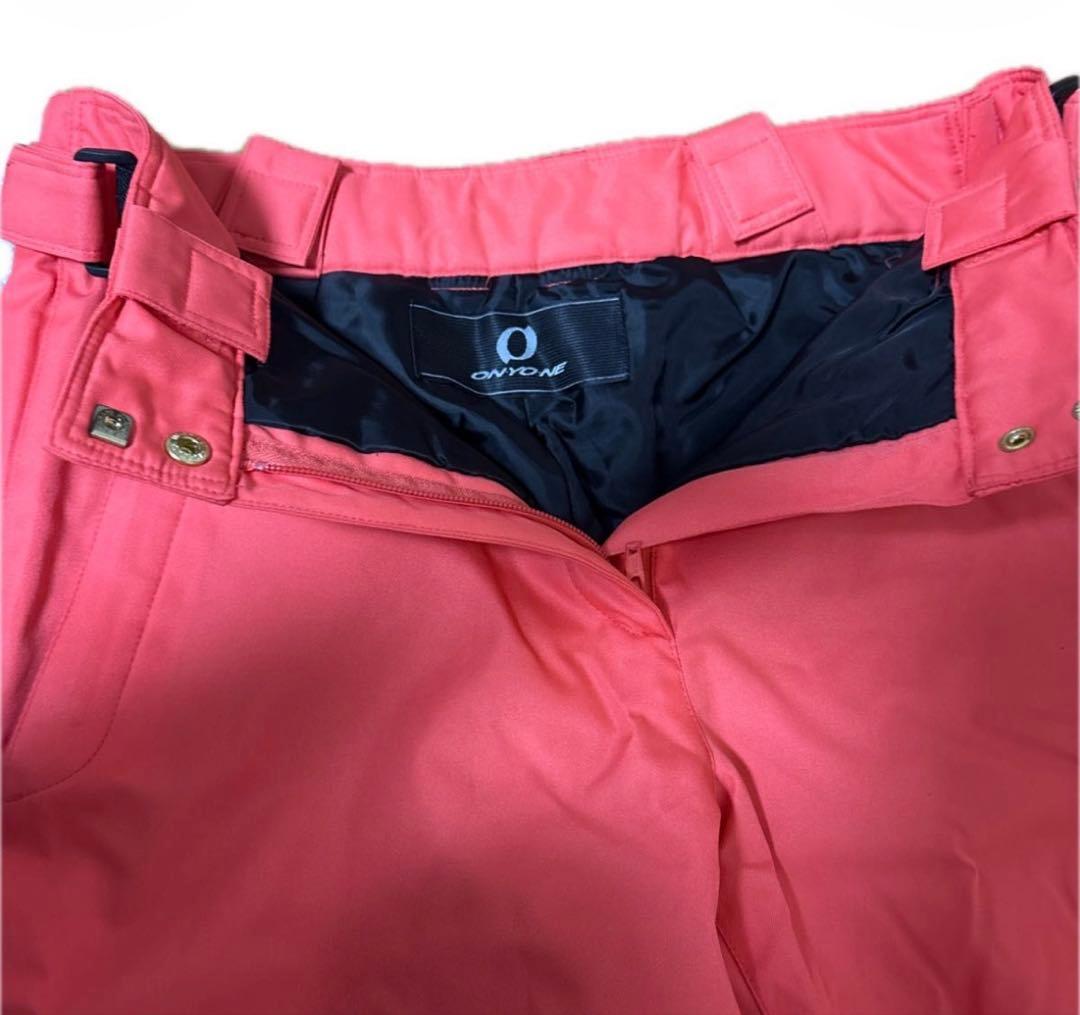 オンヨネ　スキーウェア 上下セット Mサイズ