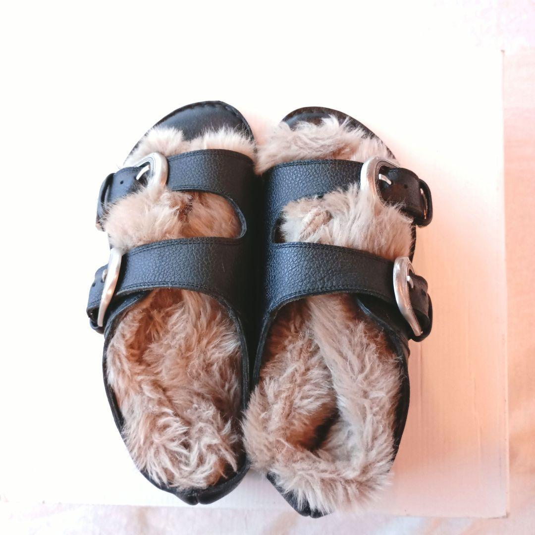 専用　CAMINAND ブラック ファー サンダル 23cm スリッポン