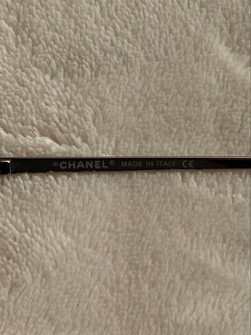 CHANEL シャネル　クリアフレームレスサングラス