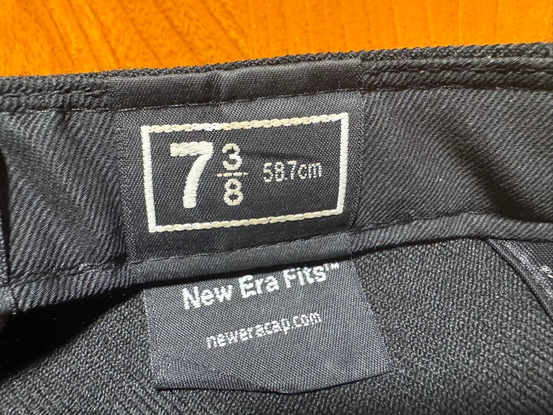 美品 レアカラー NEW ERA 広島カープ キャップ ブラック 58.7cm