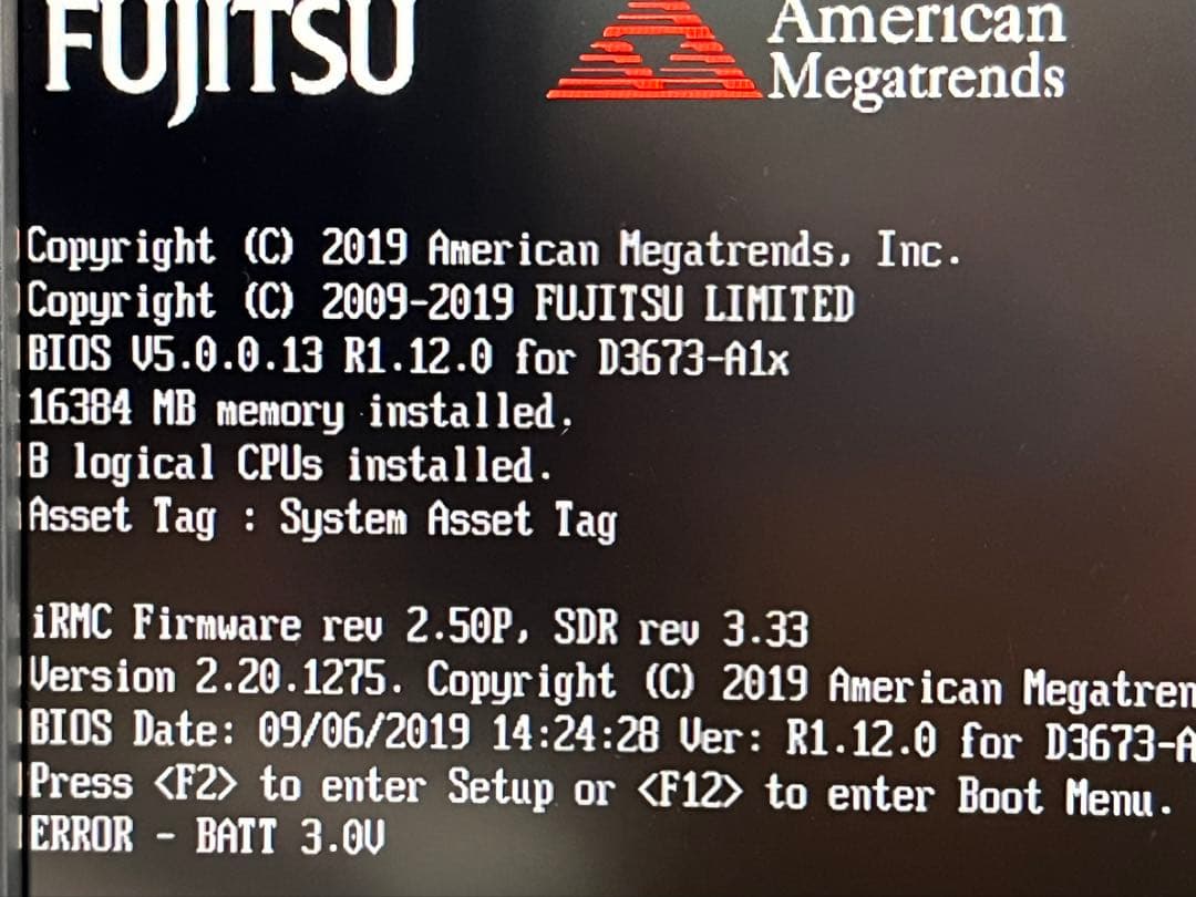 サーバー Fujitsu PRIMERGY TX1320 M4