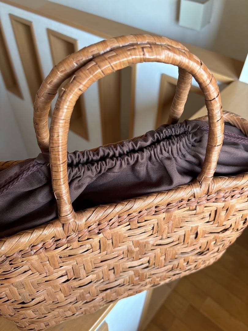 山葡萄かごバッグ　内袋付き　美品