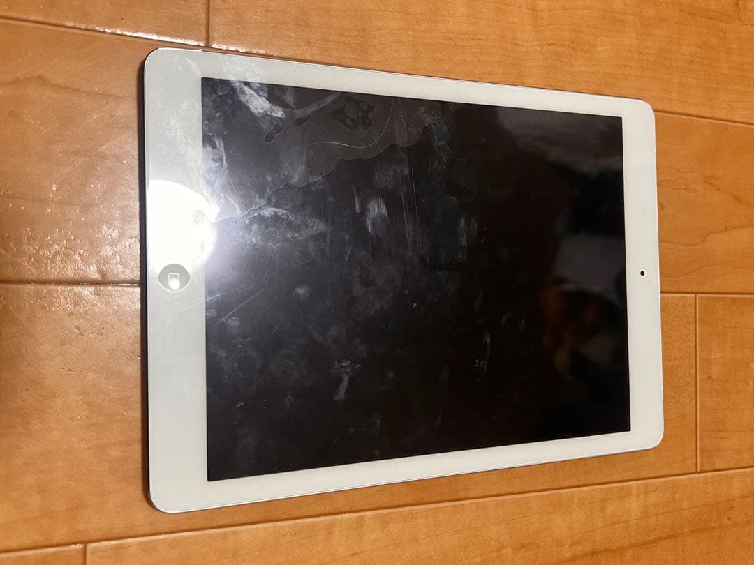 美品　iPad Air 128GB本体