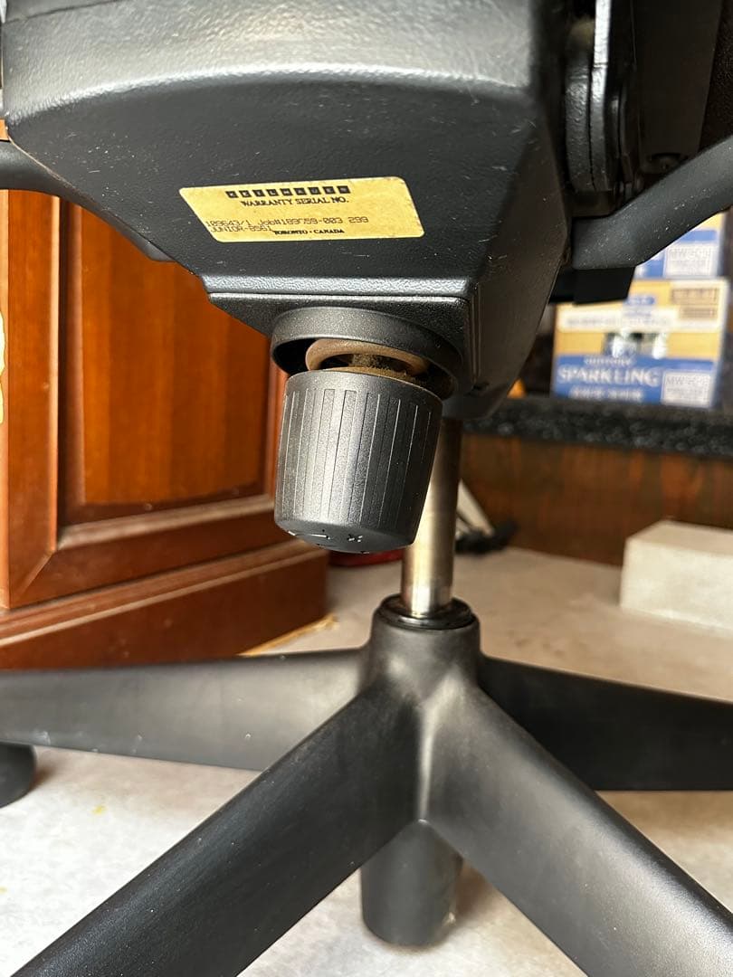 キールハワー チェアジュニア USED