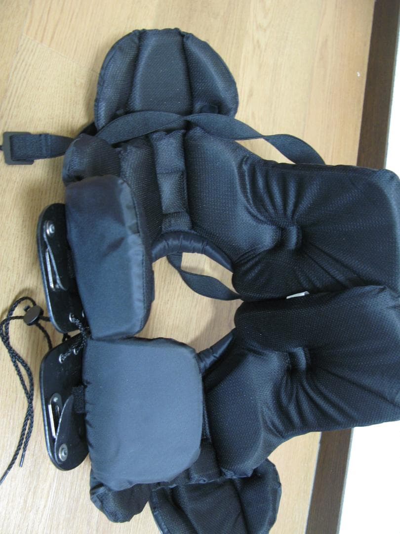 CHAMPRO Gauntlet 1 フットボールショルダーパッド、L、ブラック