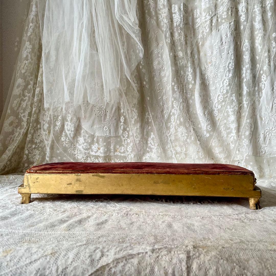 ディスプレイ台座　ポワドレ　フランスアンティーク　店舗什器　ゴールド　ベロア張り