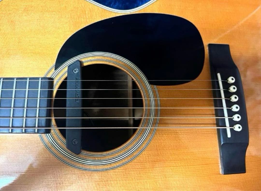 Martin 000-28 SQ ハードケース、Fishmanピックアップ付き