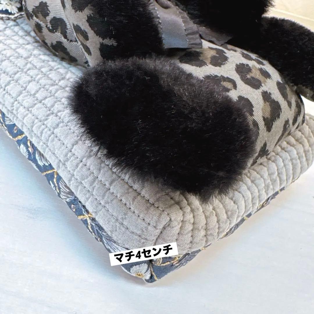 H*U様 ハンドメイド♡インド刺繍×ヌビザバ猫ブルーアイうさぎ着ぐるみサコッシュ