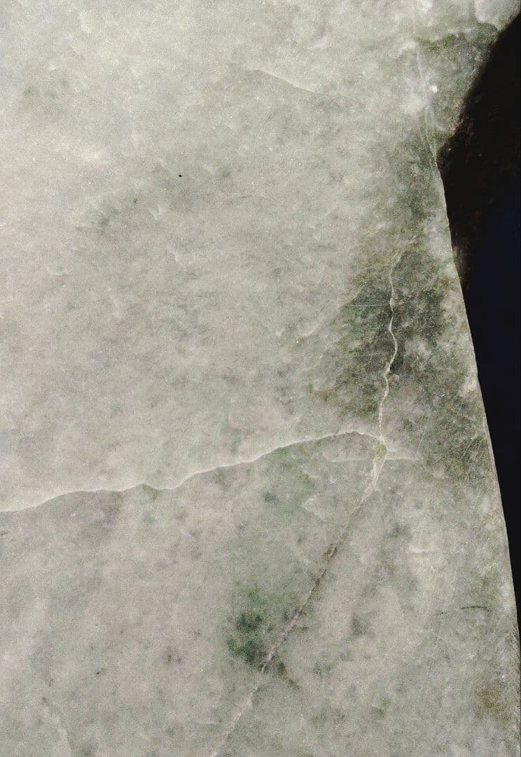 ★翡翠原石★糸魚川硬玉【小滝・転石・底カット】