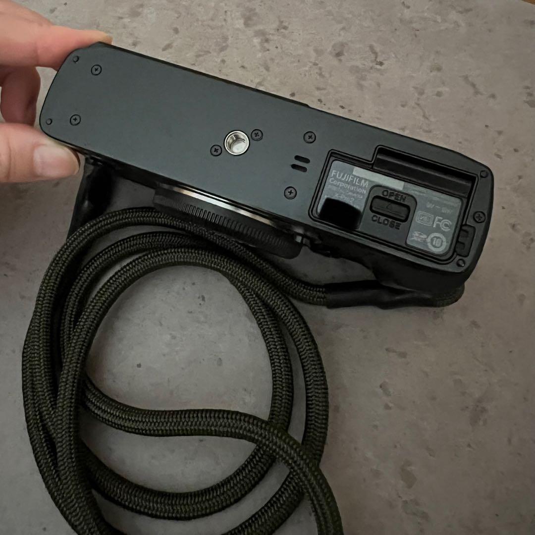 FUJIFILM 富士フィルム ミラーレス一眼 ボディ X-PRO2