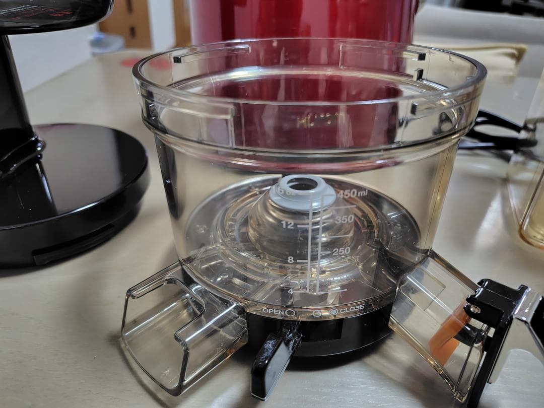 ヒューロムHurom スロー ジューサー H-AA-RBA17 フェラーリレッド