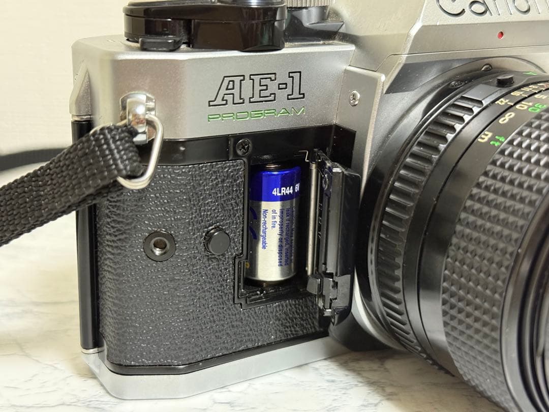 Canon AE-1 Program フィルムカメラ レンズ付き