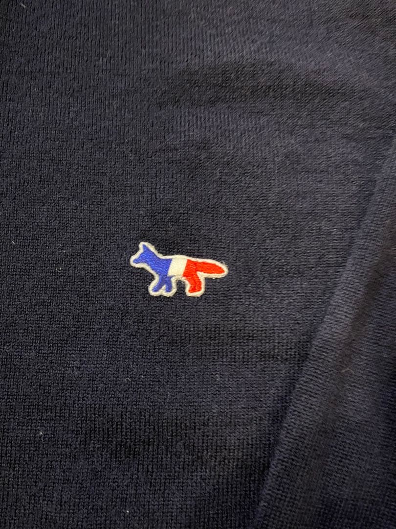 【当日または翌日発送】 MAISON KITSUNÉ ネイビー セーター S