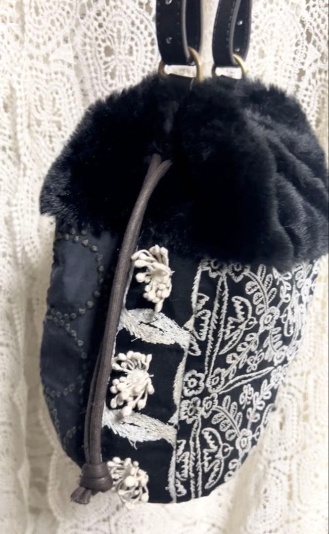 51124Aミナペルホネンハンドメイド ファーバッグ