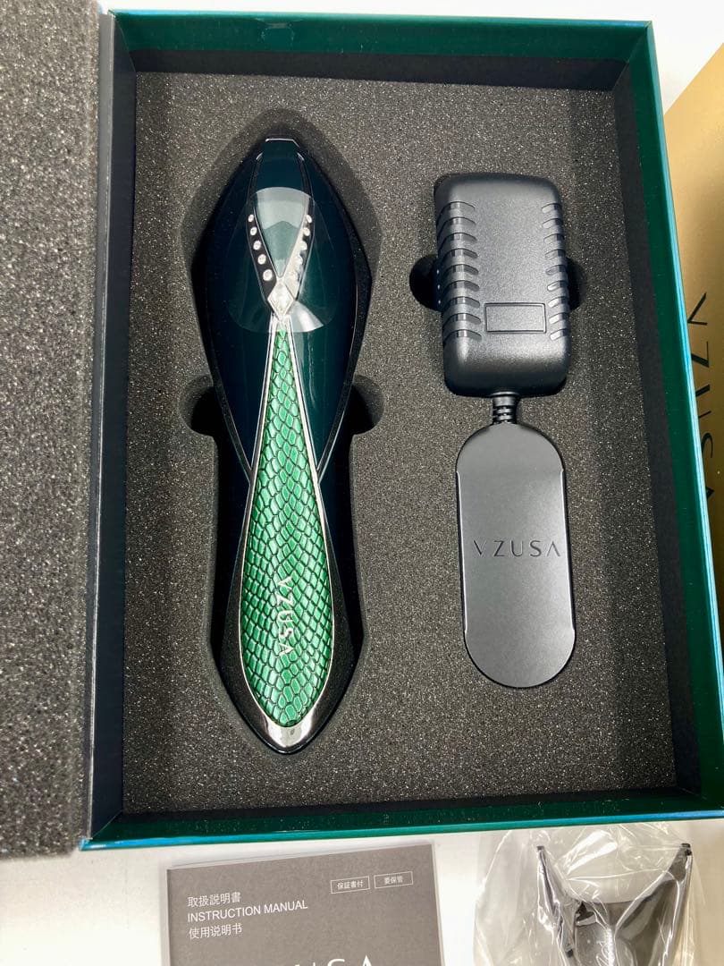 新品未使用 The Vzusa ザ メデューサ 美顔器 サイプレスグリーン