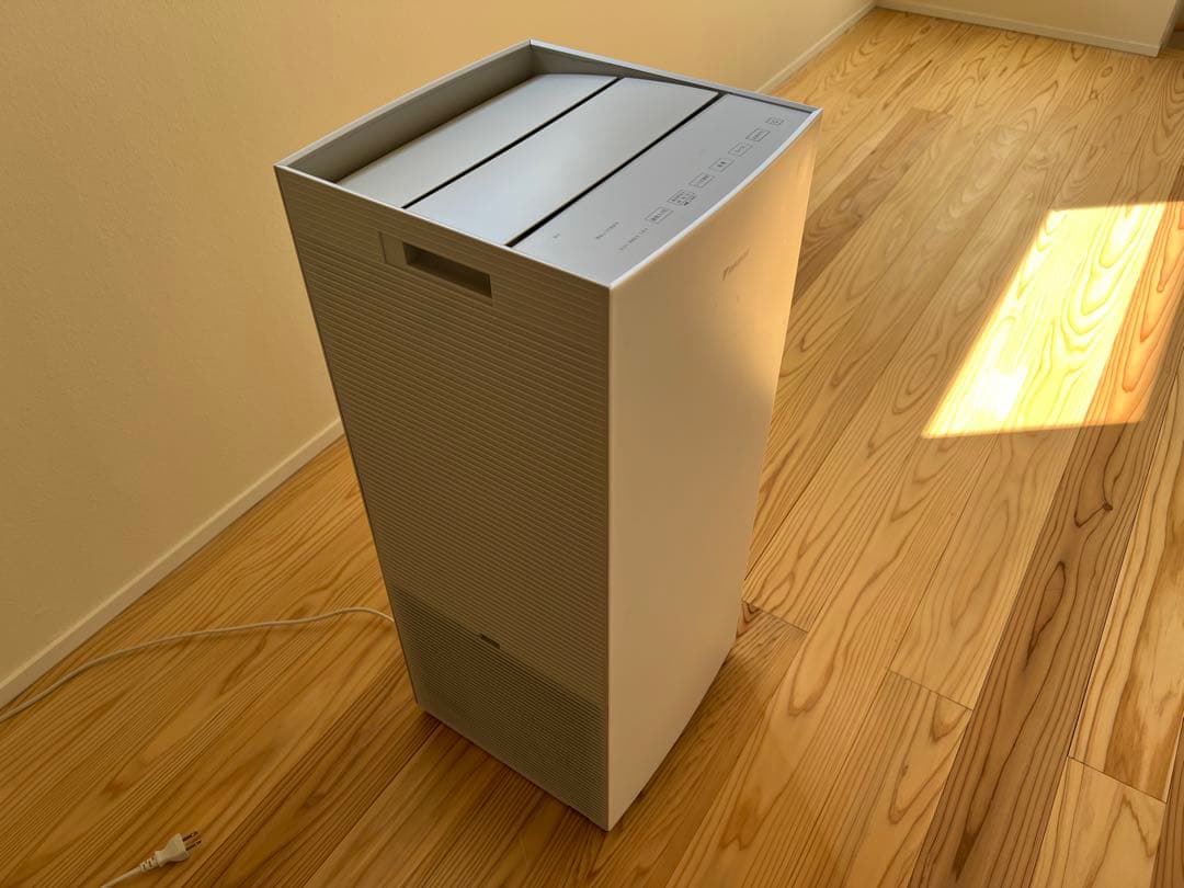 ダイキン　MCK70Y-W 空気清浄機