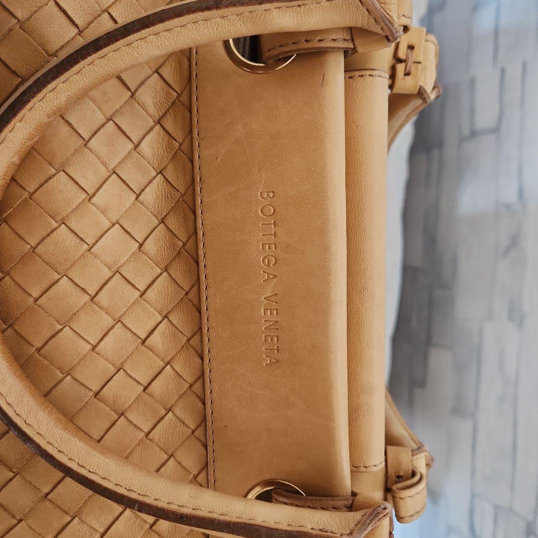 BOTTEGA VENETA ベージュ ハンドバッグ