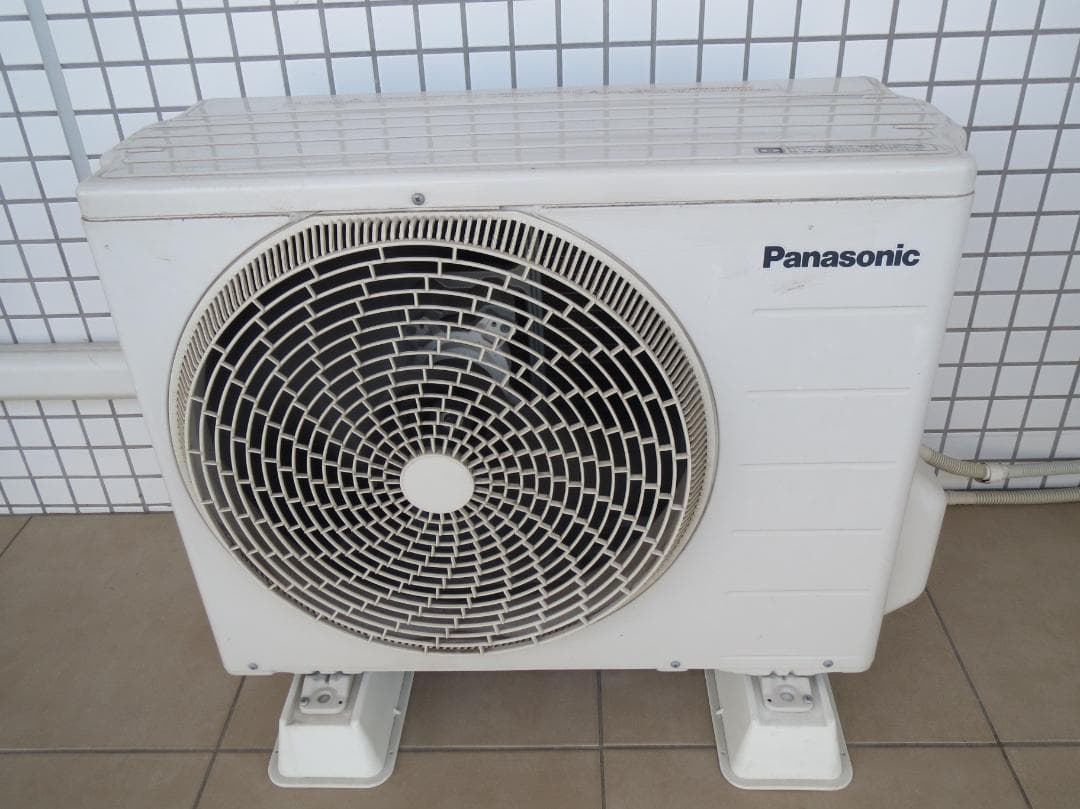 Panasonic CS-224CFR-W 壁掛けエアコン 中古 全国送料込み