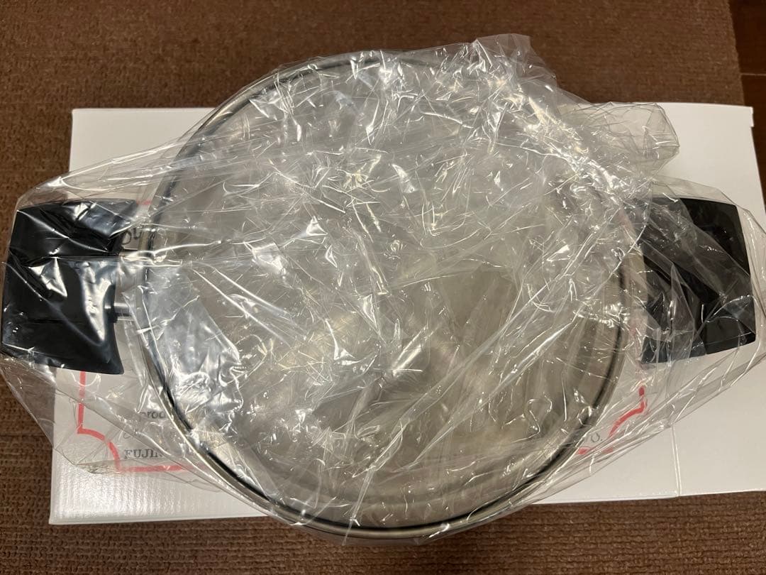 【新品未使用】ロイヤルクイーン 小フライパン　非売品　蓋あり箱あり