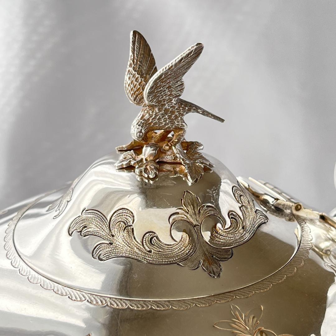 【Martin, Hall 】 イーグルのティーポット【シルバープレート】華麗！