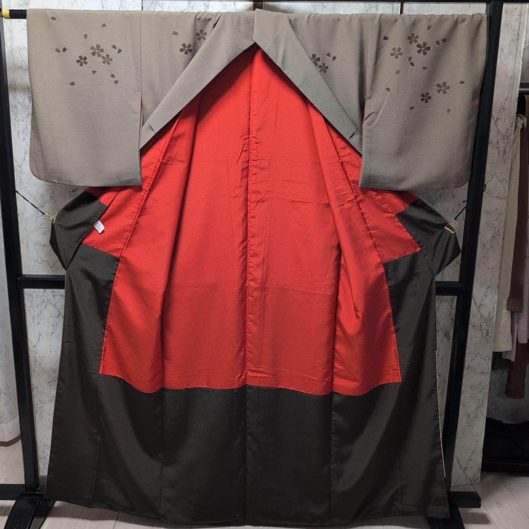 mamamaiii様 絹ポリ　付け下げ茶系　桜さく柄　美品　アッシュブラウン系