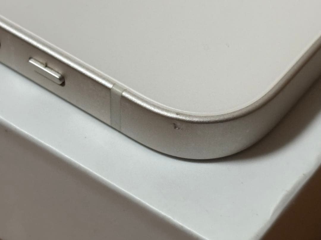 Apple iPhone 12ホワイト