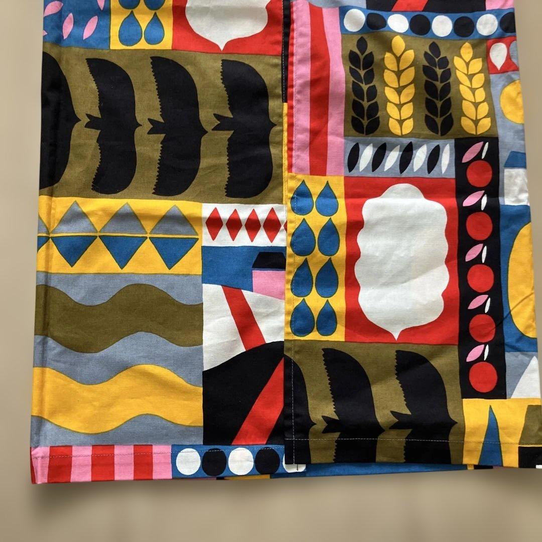 新品未使用　marimekko マリメッコTERVAPÄÄSKY エプロン
