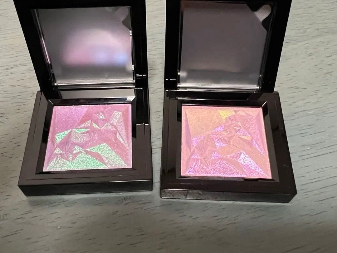 シュウウエムラ クラッシュドジェム クポ！ピンク パープル