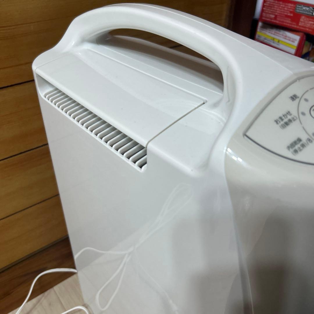 コロナ　衣服乾燥除湿機　CD S6322 2022年製