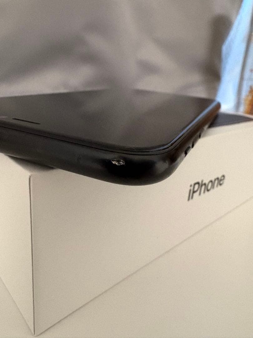 Apple iPhone XR ブラック 本体　箱、イヤホン付き