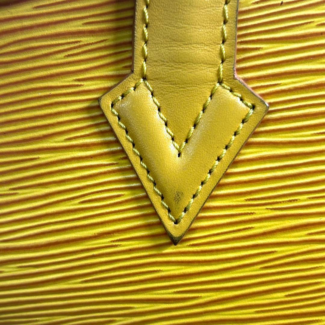 ルイヴィトン ハンドバッグ エピ サンジャック M52279 廃盤品