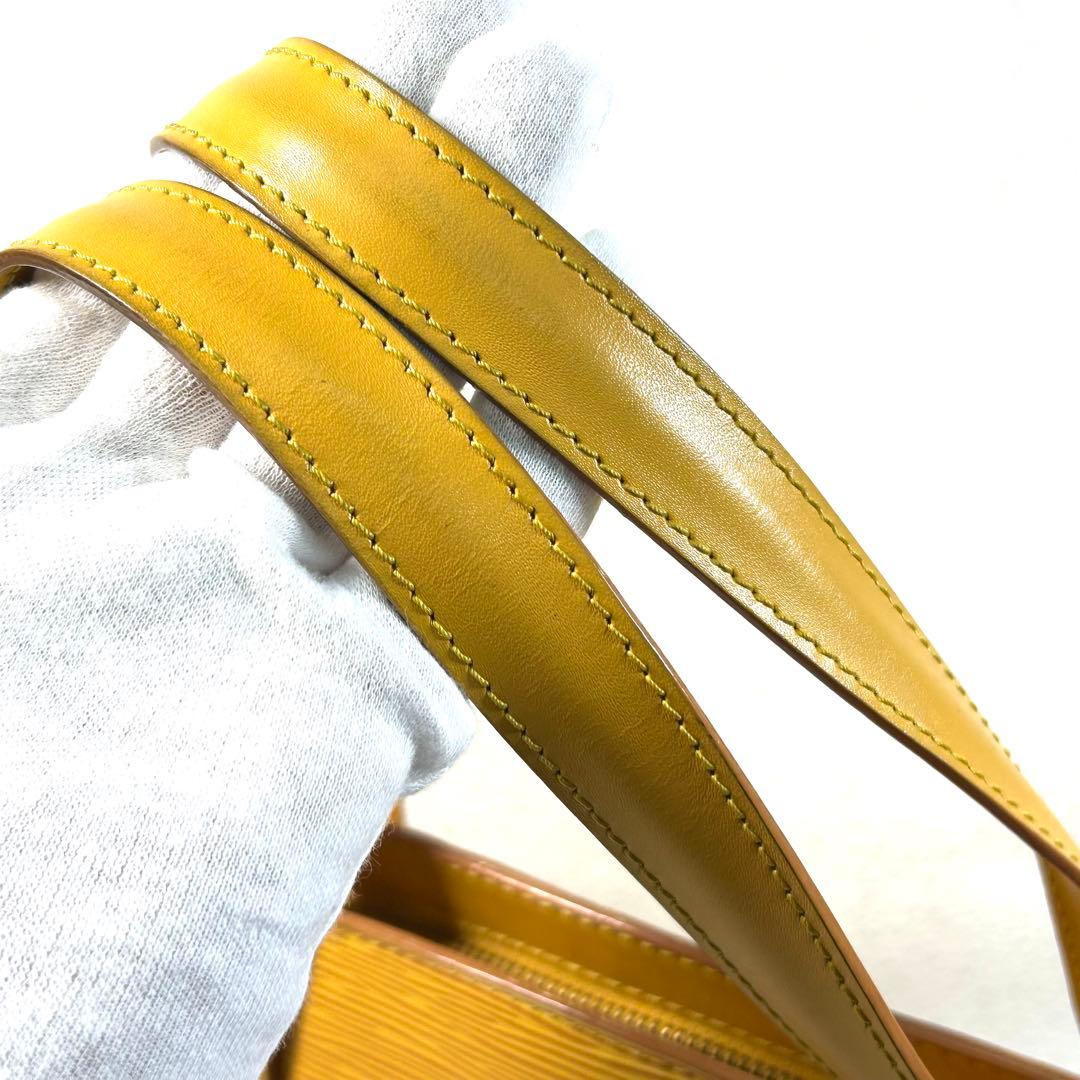 ルイヴィトン ハンドバッグ エピ サンジャック M52279 廃盤品