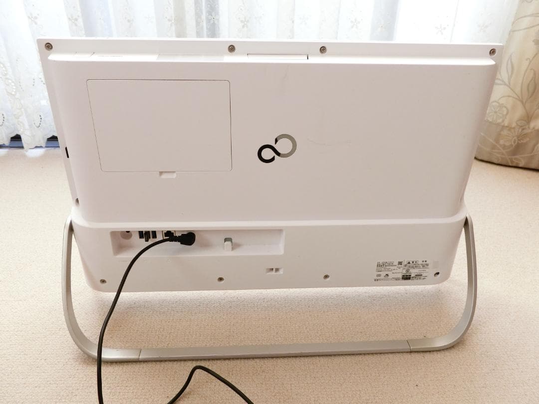 FH70/D1 23.8型 パソコン　☆ジャンク品