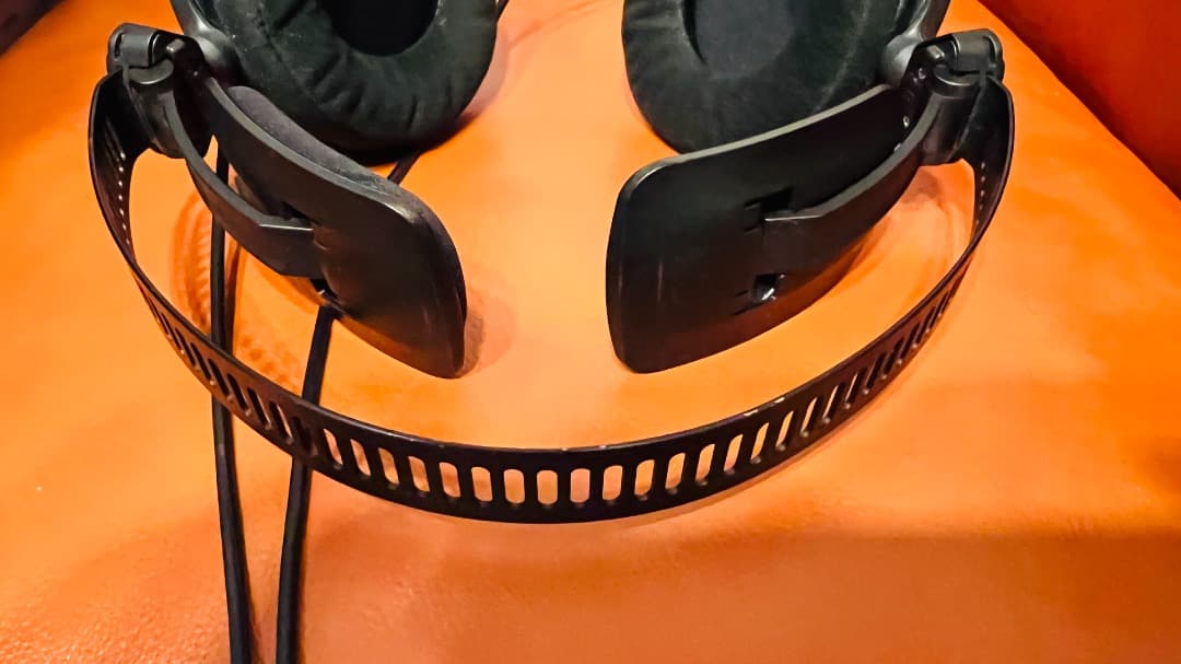 オーディオテクニカ　ATH-R70x 開放型モニターヘッドホン良品！