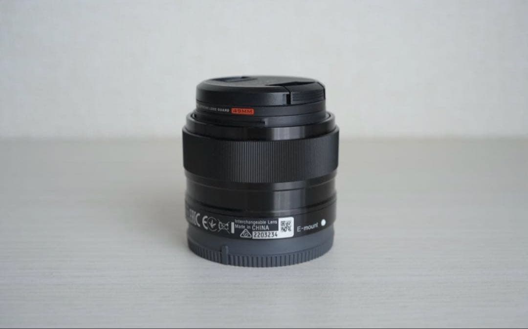 Sony E35mmF1.8、レンズフィルター付き