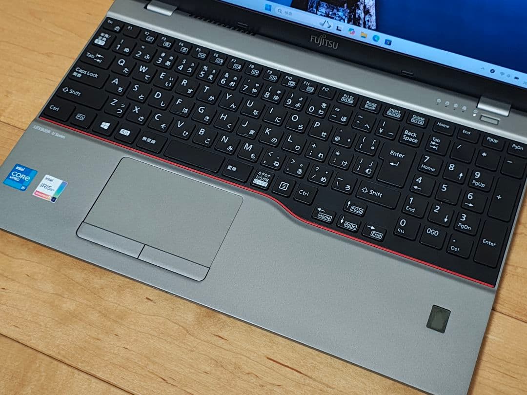 ☆美品☆ 富士通 LIFEBOOK U7511 Core i5 office