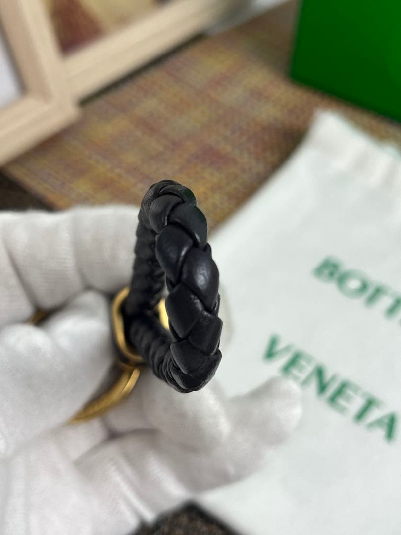 ⚪︎ ✨極美品✨ボッテガ・ヴェネタ　レザーキーリング　イントレチャート