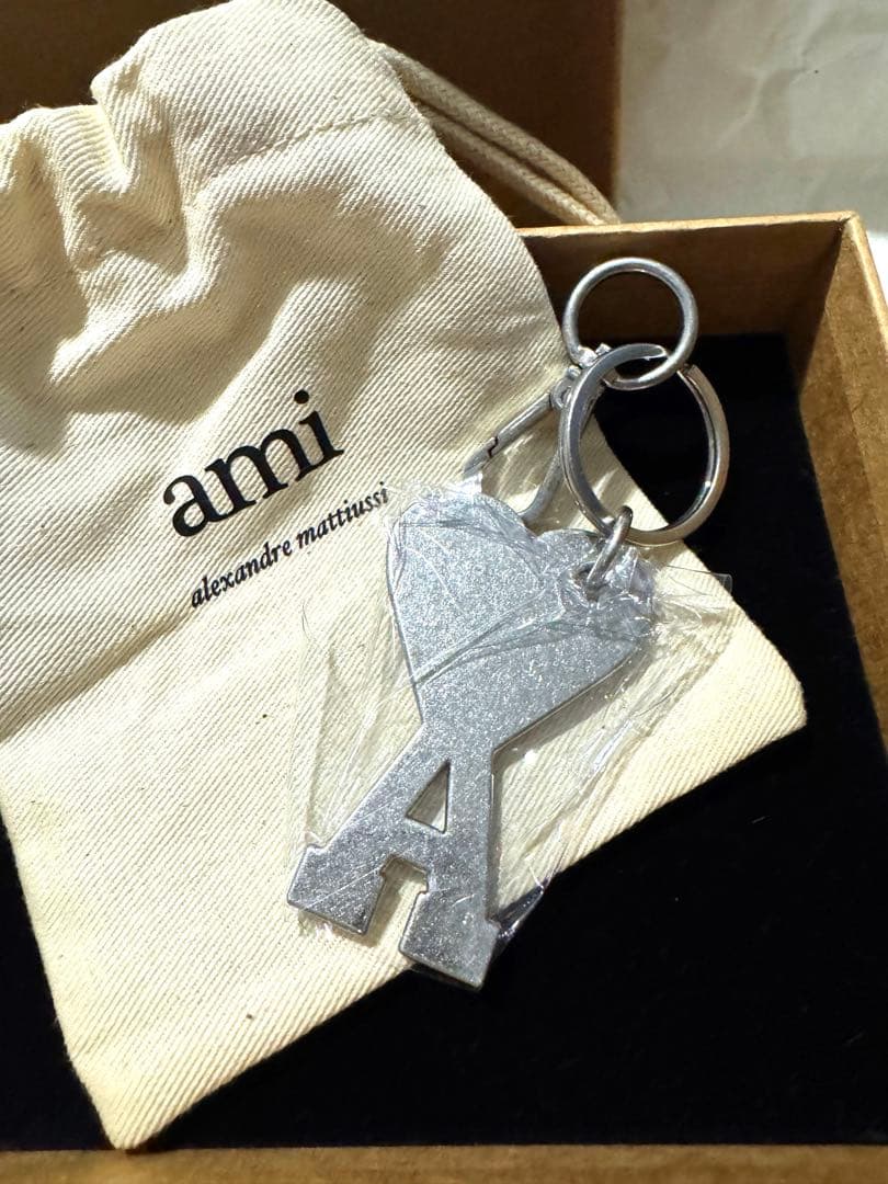 【箱付き】アミパリ Ami de Coeur キーリング レッドorブラック