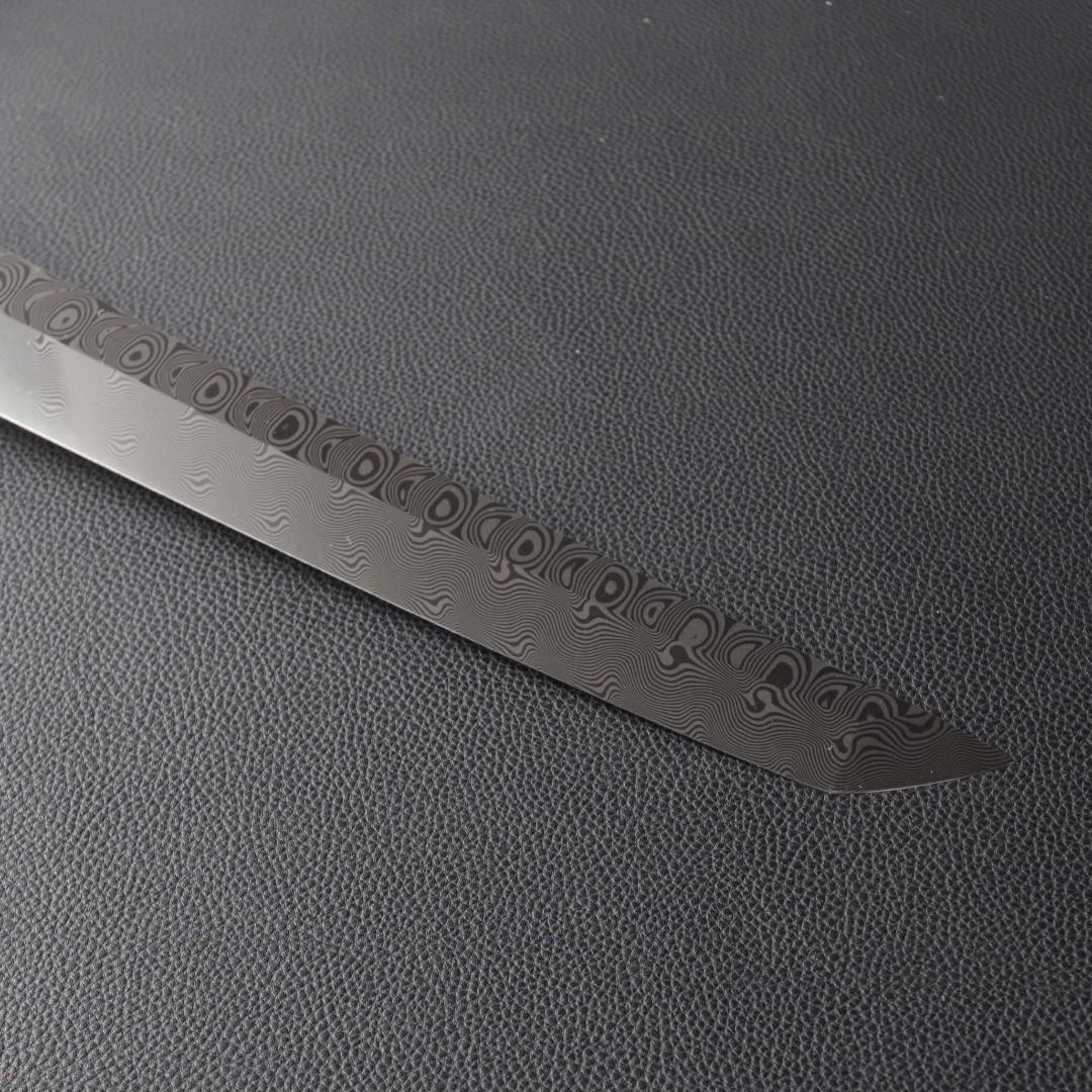 10082ダマスカス 先丸包丁 尺 海流紋 105層 黒檀黒水牛角白三本巻八角柄